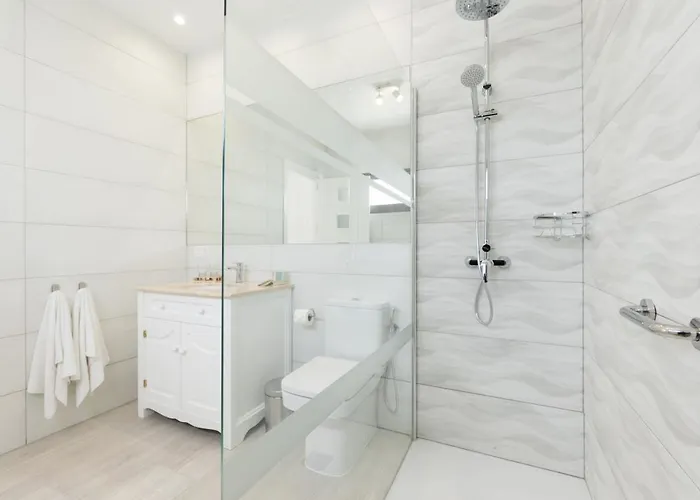 فيلة Sea Breeze Callao *