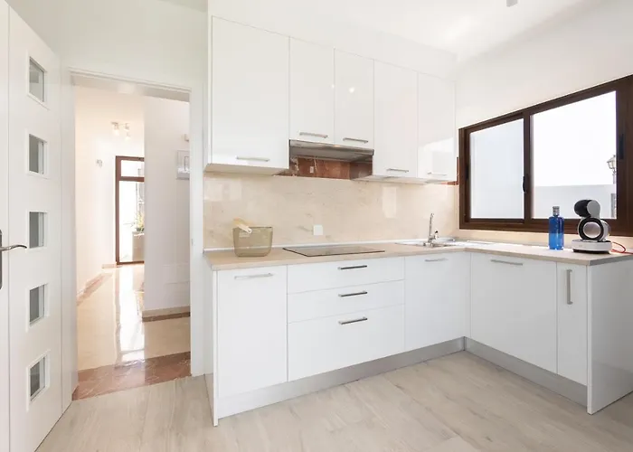 Sea Breeze Callao بلايا بلانكا